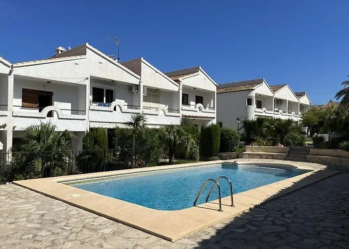 Casa Clare - 3 Bedroom In * Denia